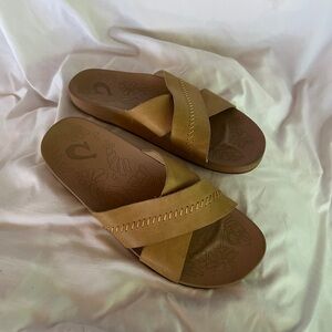 OluKai Tan Kīpe‘a ‘Olu
Women’s Leather Slide Sandals